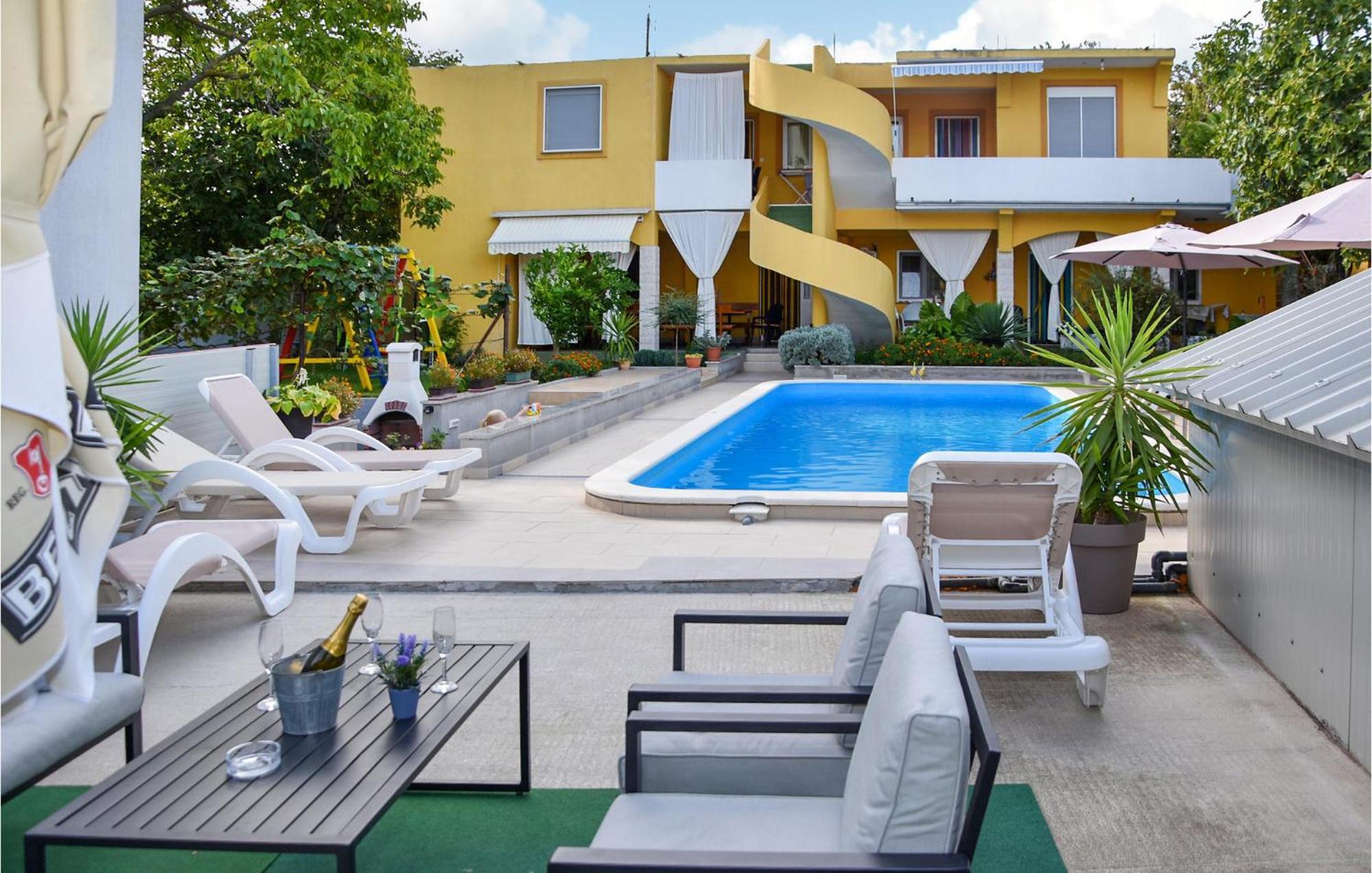 Amazing Apartment In Pakostane Exterior photo